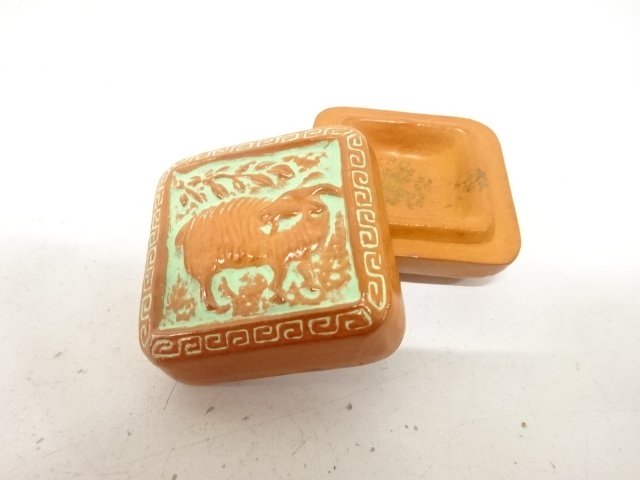 JAPANESE TEA CEREMONY / KOGO INCENSE CONTAINER / ARTISAN WORK